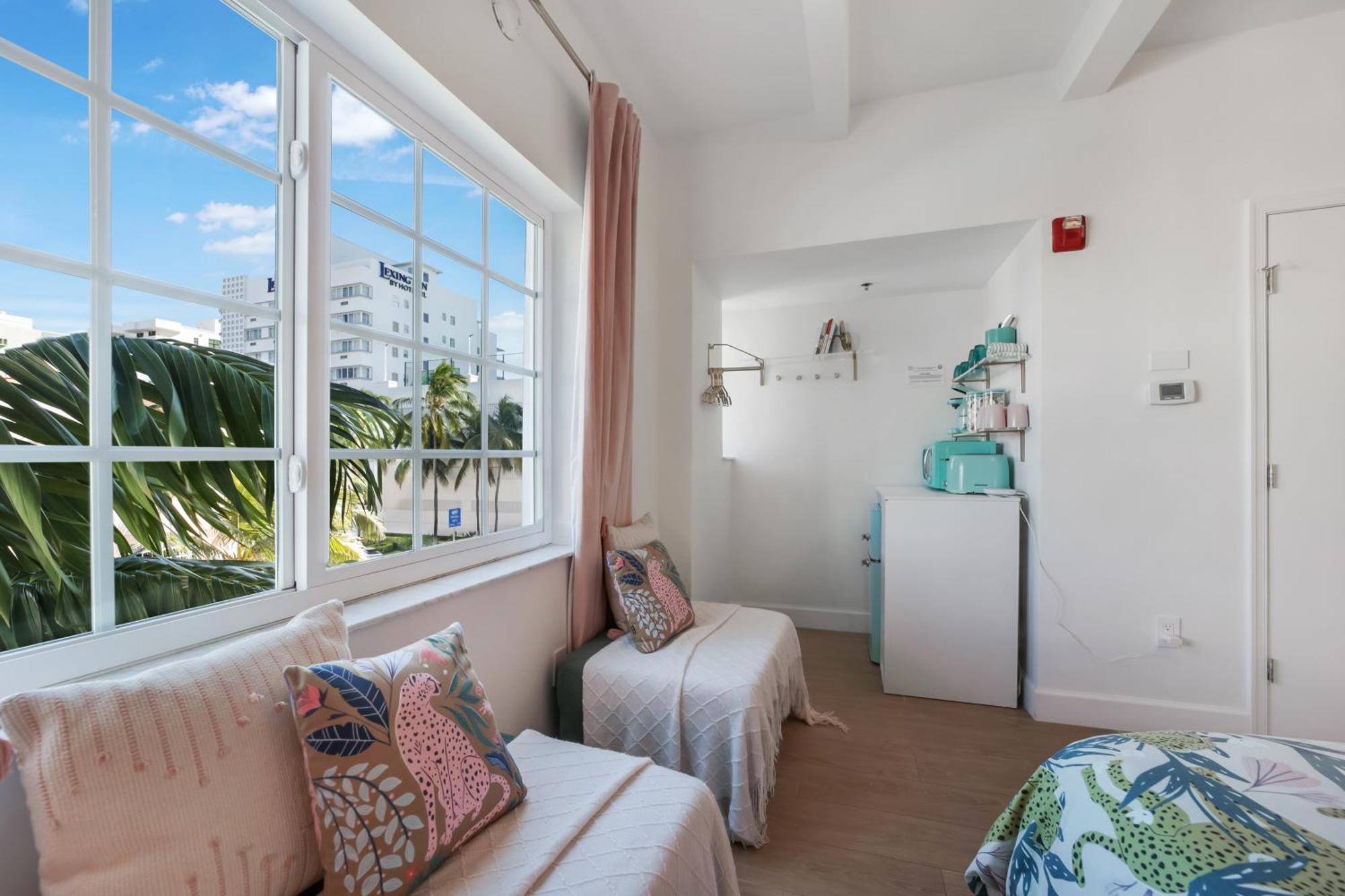 Ocean Spray Hotel Miami Beach Ngoại thất bức ảnh